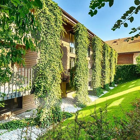 Hotel La Croix Blanche Hauterive  ภายนอก รูปภาพ