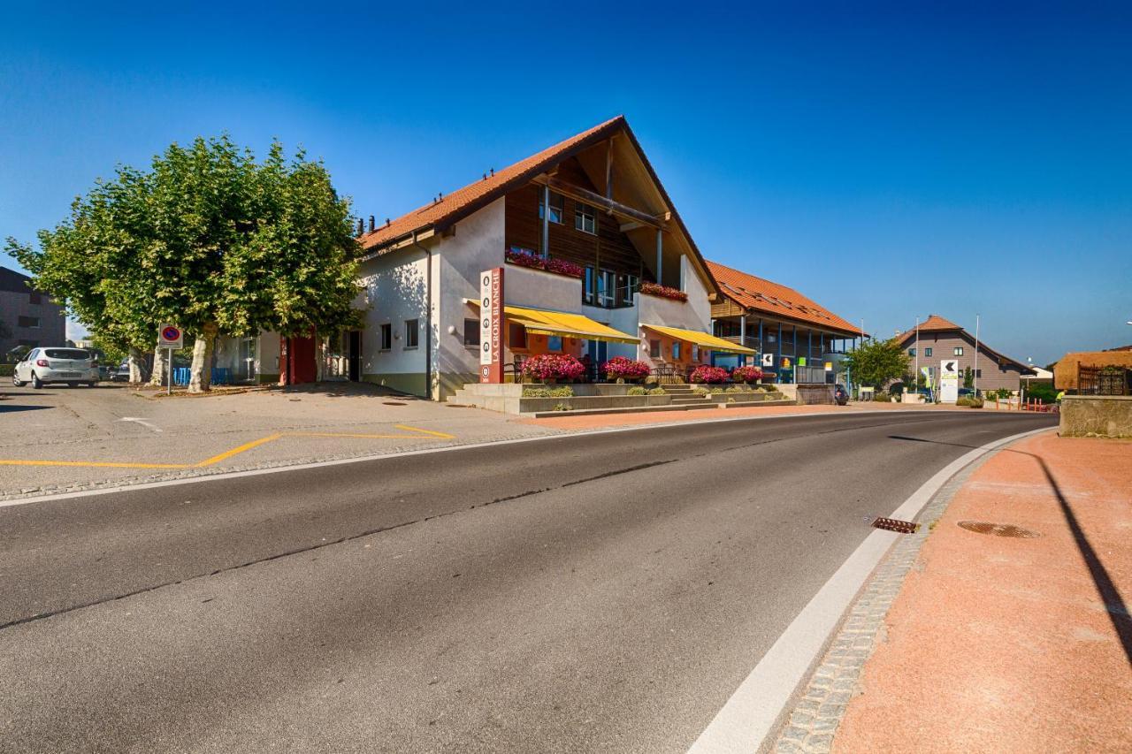 Hotel La Croix Blanche Hauterive  ภายนอก รูปภาพ