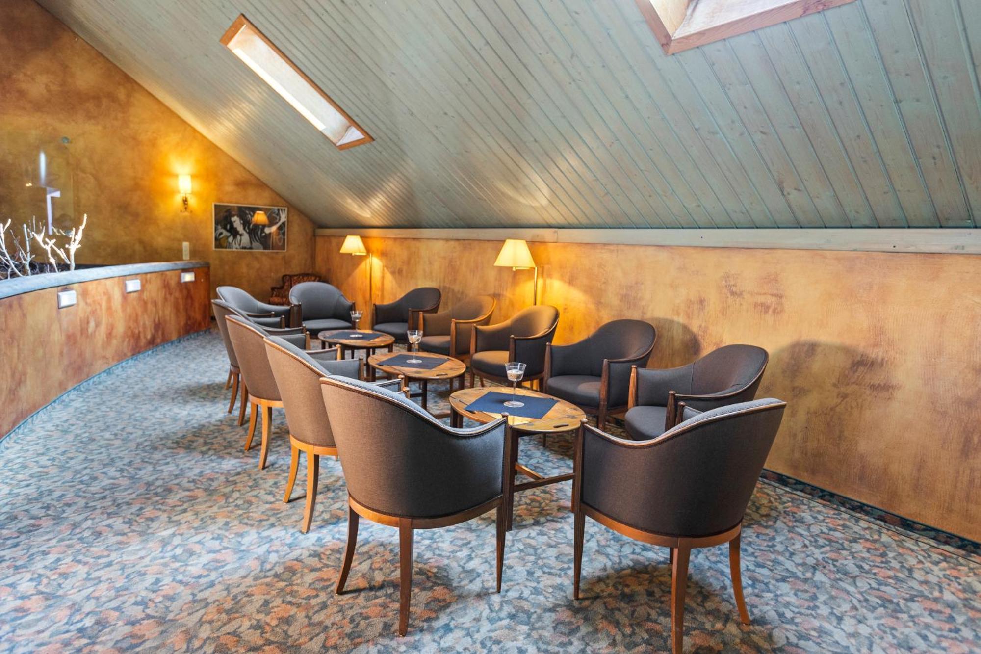 Hotel La Croix Blanche Hauterive  ภายนอก รูปภาพ