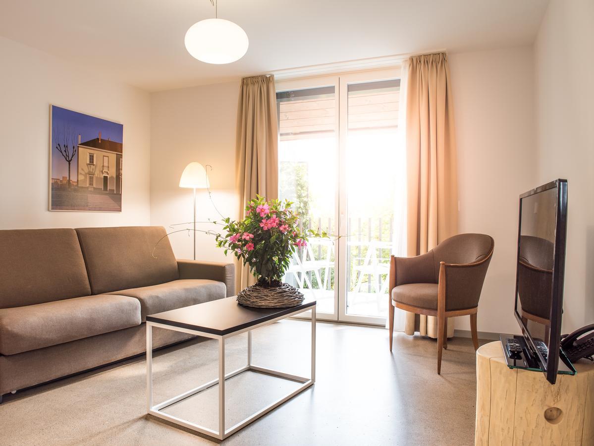 Hotel La Croix Blanche Hauterive  ภายนอก รูปภาพ