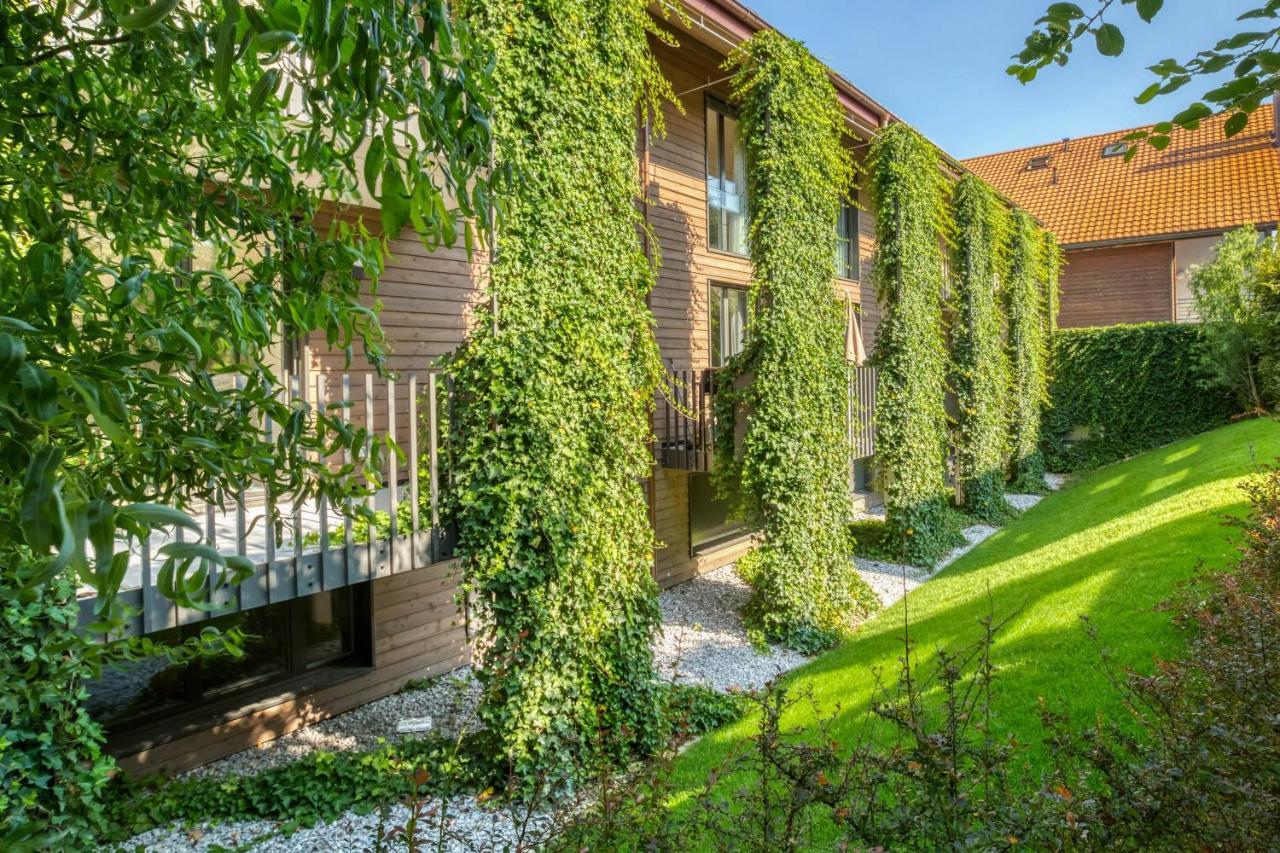 Hotel La Croix Blanche Hauterive  ภายนอก รูปภาพ
