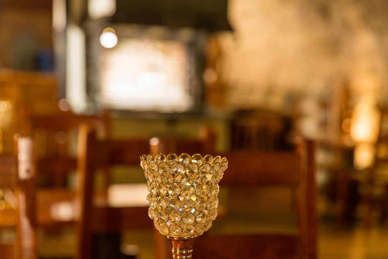Hotel La Croix Blanche Hauterive  ภายนอก รูปภาพ