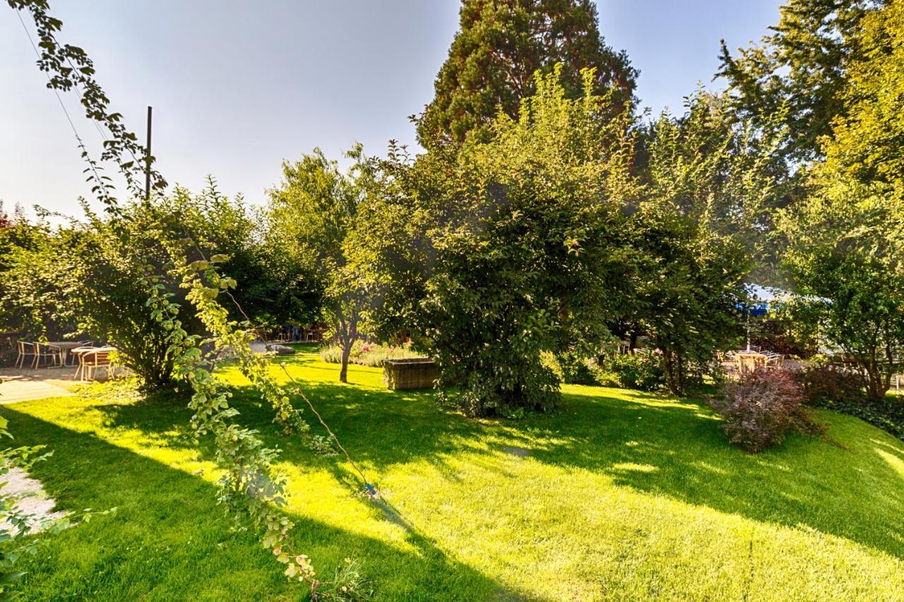 Hotel La Croix Blanche Hauterive  ภายนอก รูปภาพ
